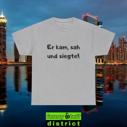 T-Shirt Baumwolle Motiv Er kam sah und siegte von vorne in sportgrau